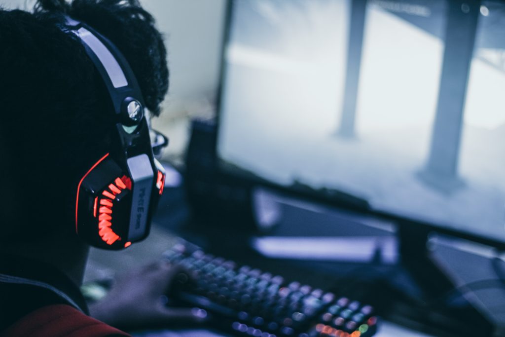 Guide to Becoming a Gaming Influencer on Livestream Platforms